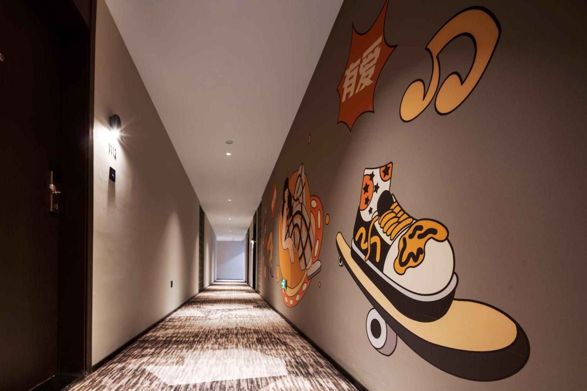 Mcsrh Hotel-Chongqing Jiefangbei Pedestrian Street Exterior photo